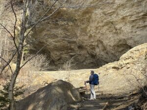Un des endroits impressionnants que nous fait traverser le sentier